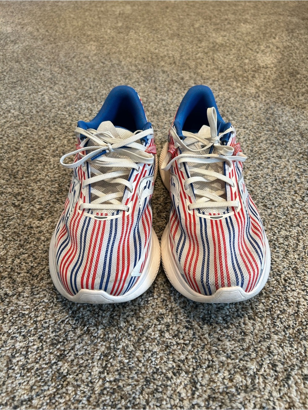 Amazing Americana Saucony Ride 15! - Picture 2 of 11